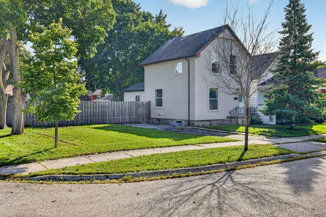 118 Delaware St, London East 4