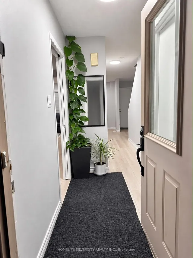 550 Second St #2, London East 2