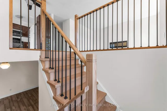 102 Grenadier Dr, Kingston 5
