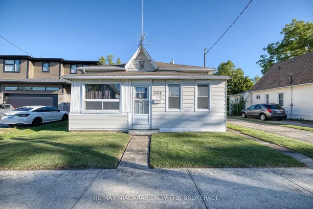 304 Jarvis St, Fort Erie 2