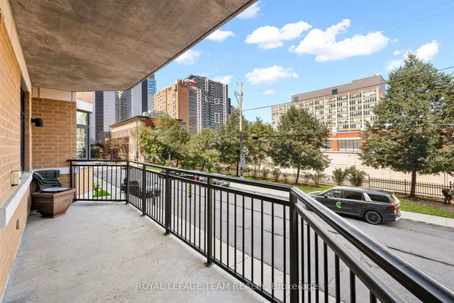 260 Besserer St #202, Ottawa 5