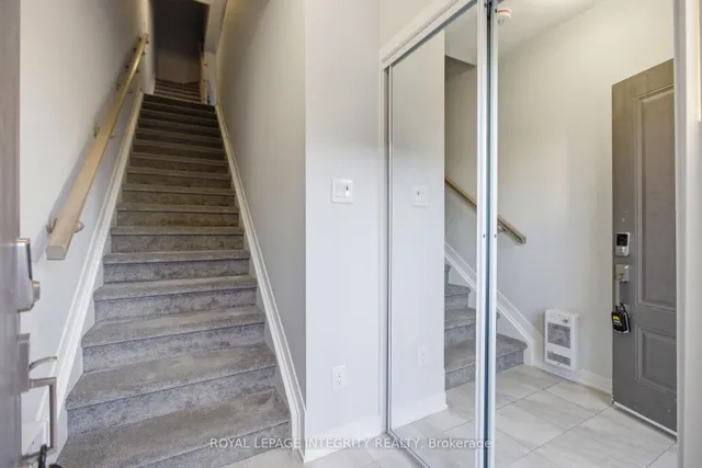 302 Parnian Private, Barrhaven 2
