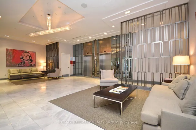 300 Lisgar St #201, Ottawa 3