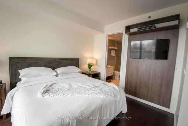 300 Lisgar St #1203, Ottawa 3