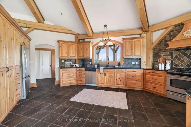 21170 Mayfair Rd, Southwest Middlesex 5