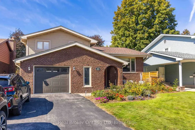 126 5th Ave, Owen Sound 2