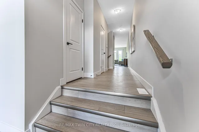 167 Dunnigan Dr, Kitchener 5