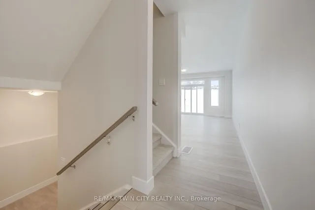 163 Dunnigan Dr, Kitchener 2