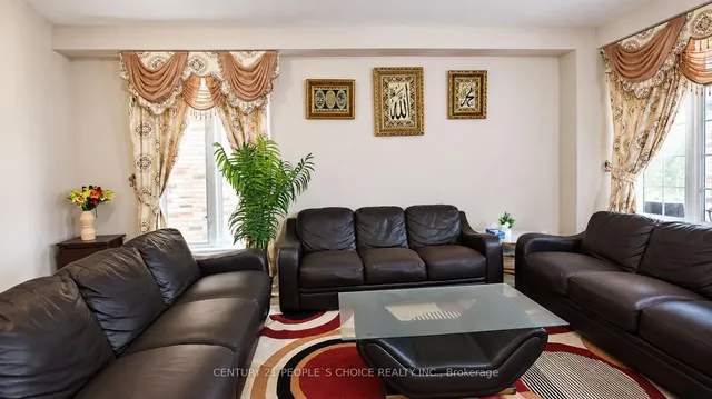 99 Timber Creek Cres, Cambridge