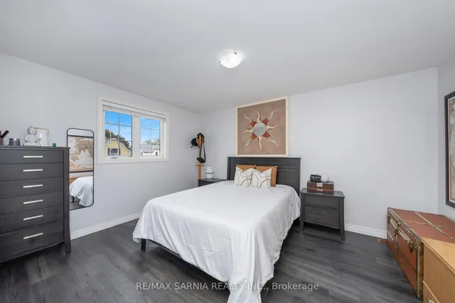 288 Maxwell St, Sarnia 3