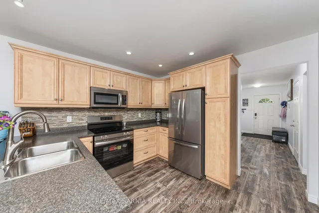 288 Maxwell St, Sarnia 5