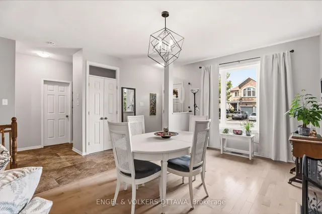 518 Stonechurch Way, Ottawa 3
