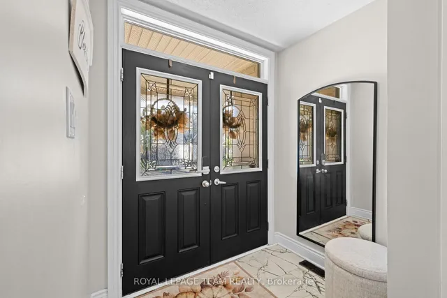 732 Lakebreeze Circ, Ottawa 2
