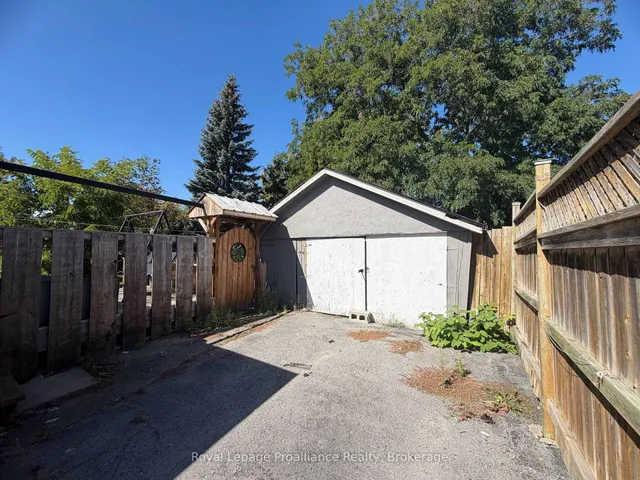 22 Parker St, Belleville 5
