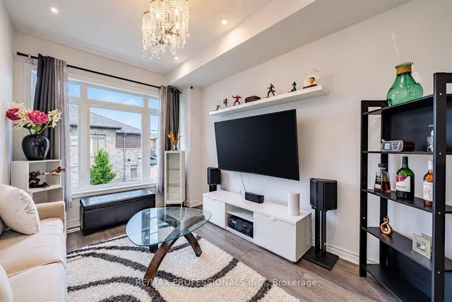 61 Soho St #19, Hamilton 2