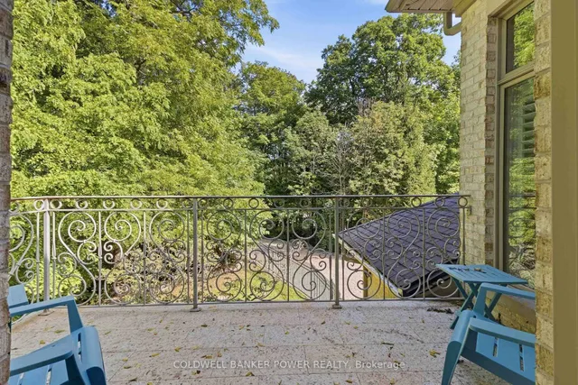 7 Old Oak Lane, London South 4