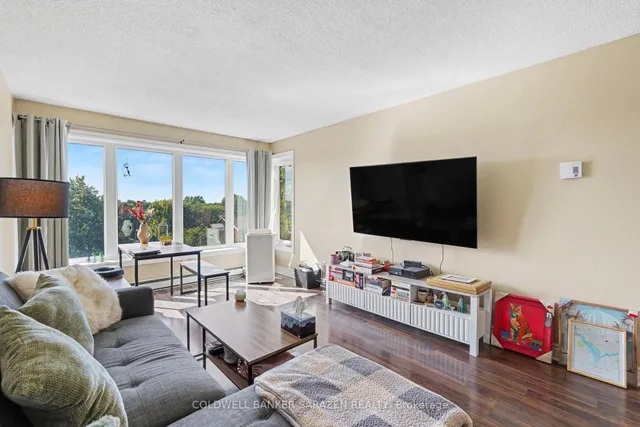 225 Alvin Rd #611, Ottawa 2