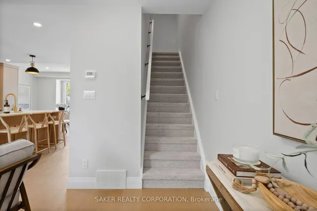355 Sandringham Cres #33, London South 5