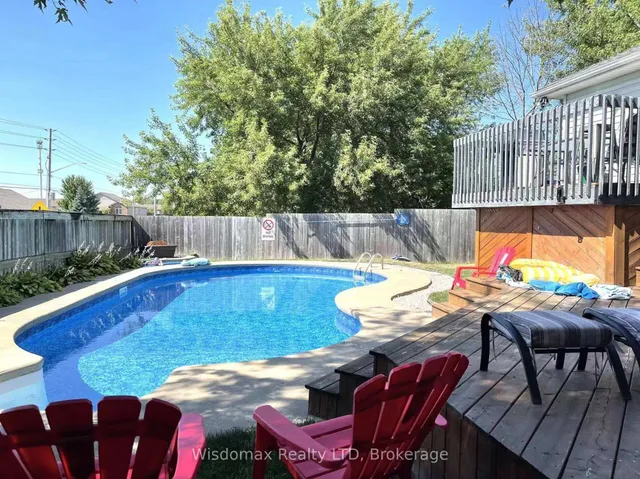 8272 WOODSVIEW Cres, Niagara Falls 2