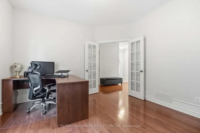212 Janet Way, Ottawa 5