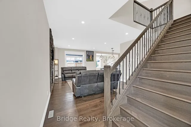 256 Tamarack Blvd, Woodstock 3