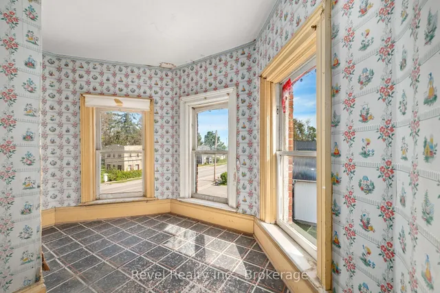 1014 Portage Rd, Kawartha Lakes 4