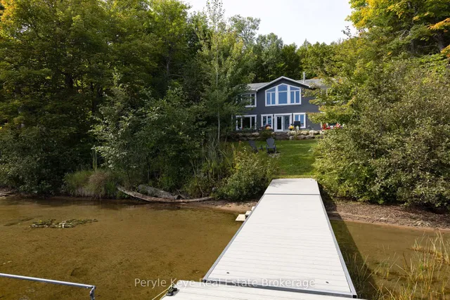 1054 Inawendawin Rd, Lake of Bays 3