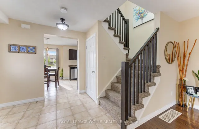 10 Foxglove Cres #40, Kitchener 5