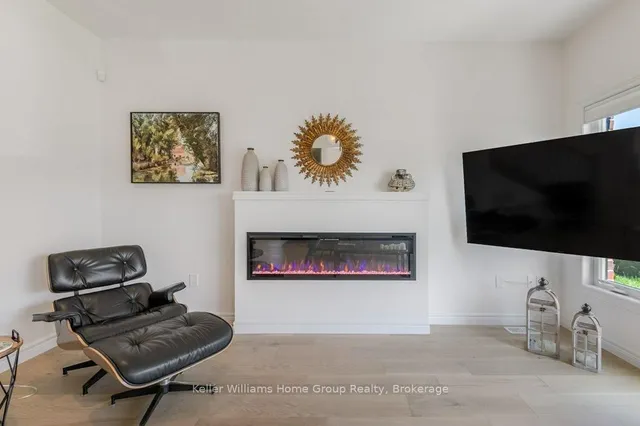 48 MACALISTER BOULEVARD, Guelph 4