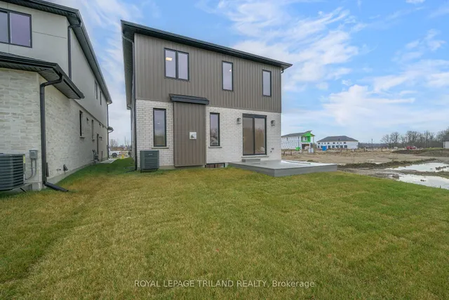 4211 LIBERTY Crossing, London South 3