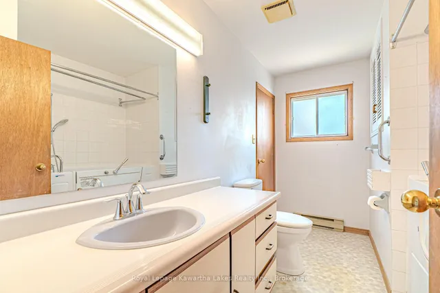 182 Colborne St, Kawartha Lakes 5