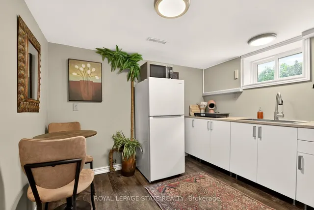 5 Cameron Ave, Hamilton 4