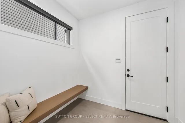 4368 Green Bend Rd, London South 5