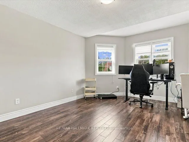 82 Doon Mills Dr, Kitchener 4