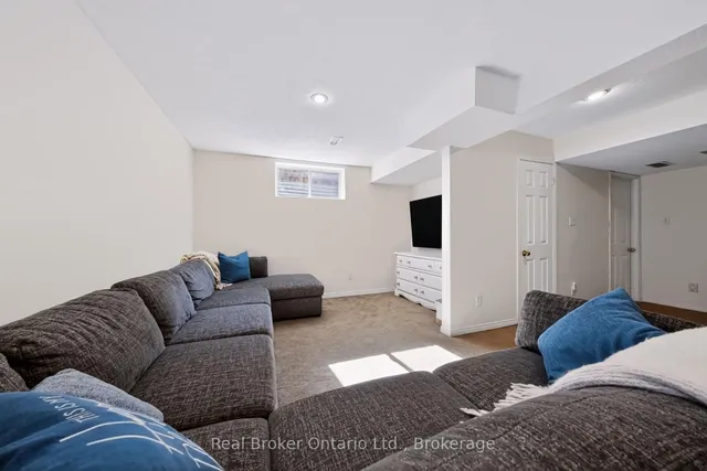91 York St, Centre Wellington 5