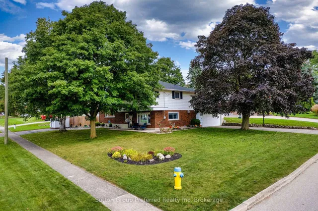 260 Ferncrest Rd, Woodstock 3