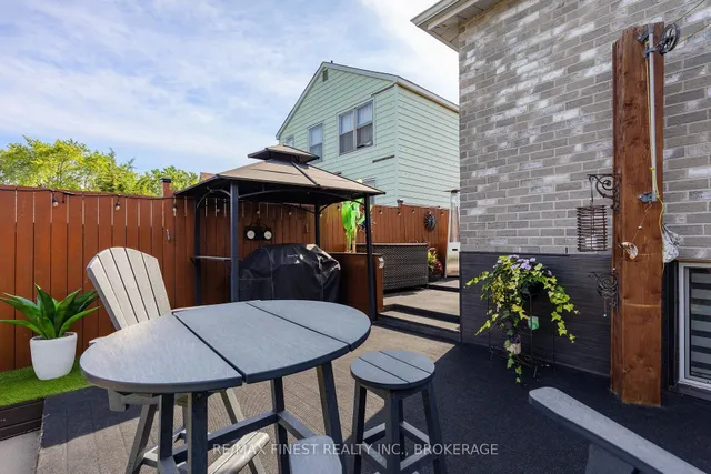 581 Division St, Kingston 3