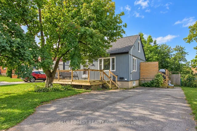 439 Beatrice St, London East 3