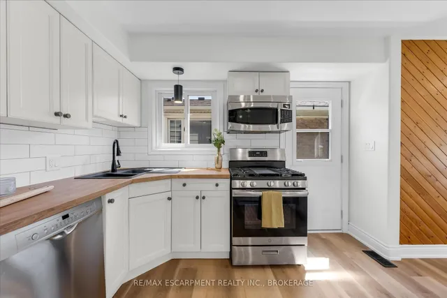 49 Grove Ave, St. Catharines 5