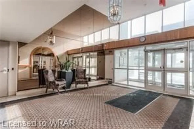 375 King St #1105, Waterloo 2