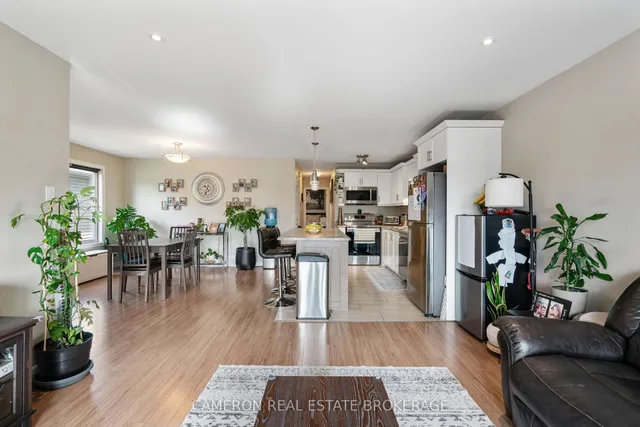 137 Bellwood Dr, Cornwall 3