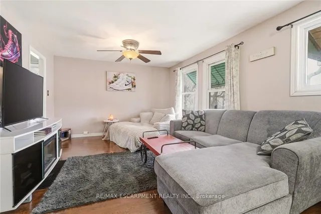 66 East 32nd St, Hamilton 5