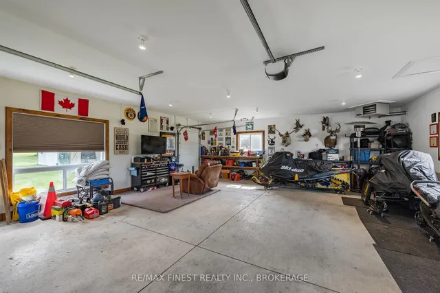 1199 County Road 2, Leeds and the Thousand Islands 4