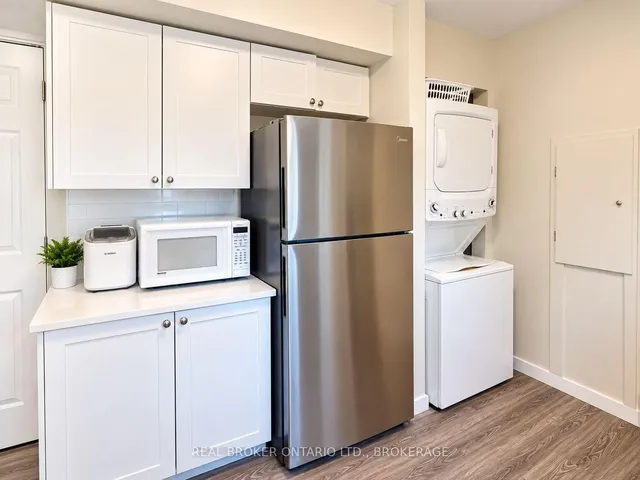23 Huff Ave, Loyalist 5