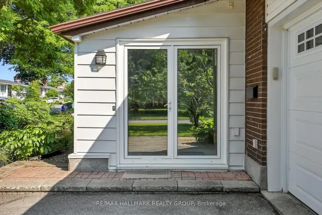 37 Lyall St, Ottawa 4