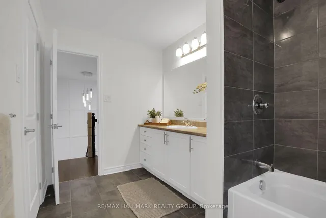 636 Eagle Crest Hts, Ottawa 4