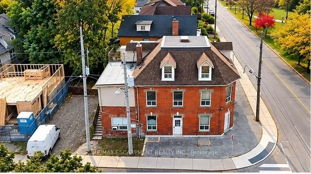 74 Locke St, Hamilton 2