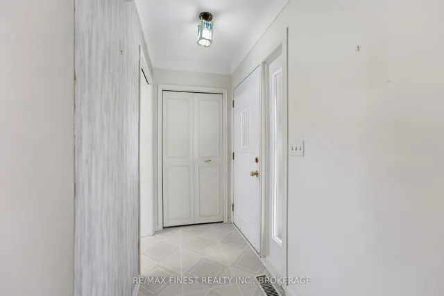 746 Laidlaw Cres, Kingston 5