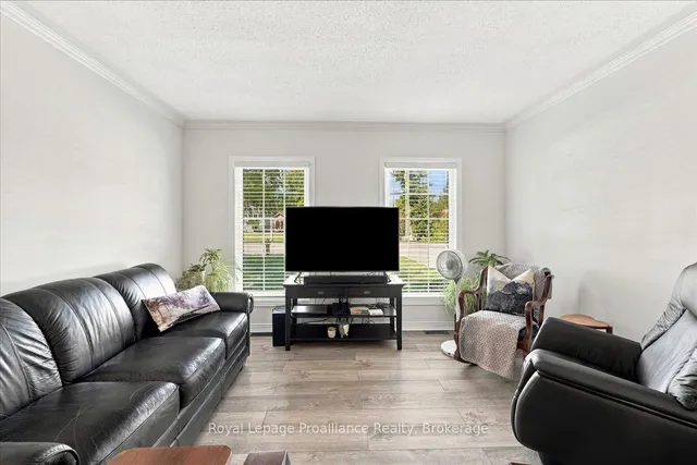 224 Dundas St, Greater Napanee 3