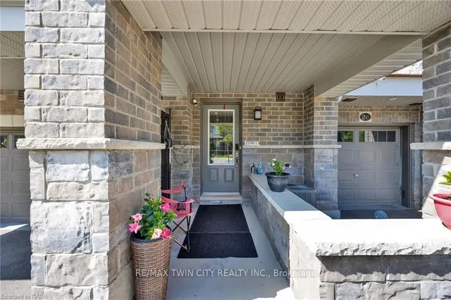 115 South Creek Dr #2C, Kitchener 3